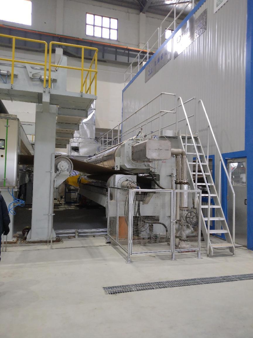 分區(qū)可控中高單壓區(qū)壓光機(jī)